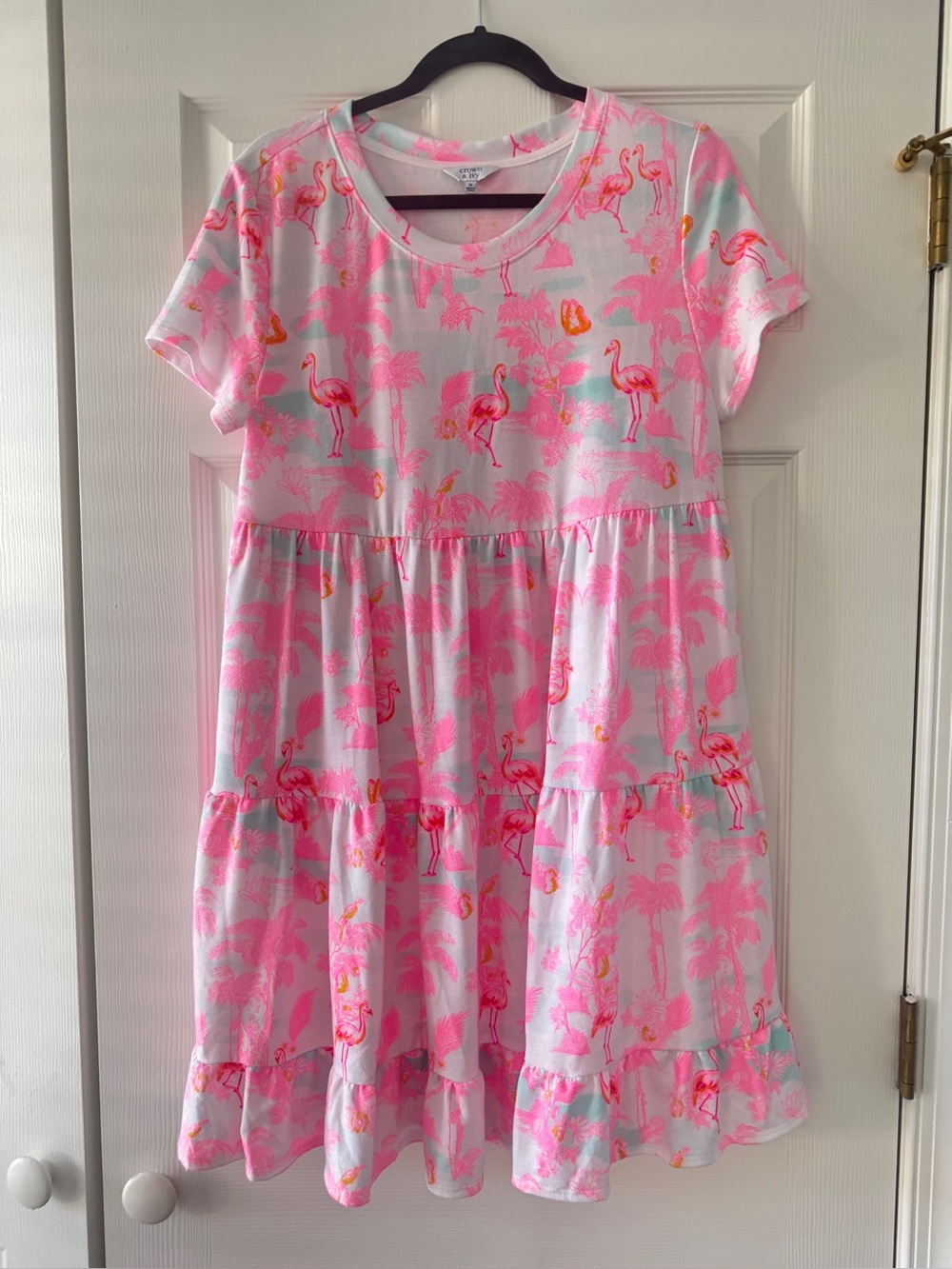 crown & ivy Pink Flamingo Tiered Short Sleeve Dress